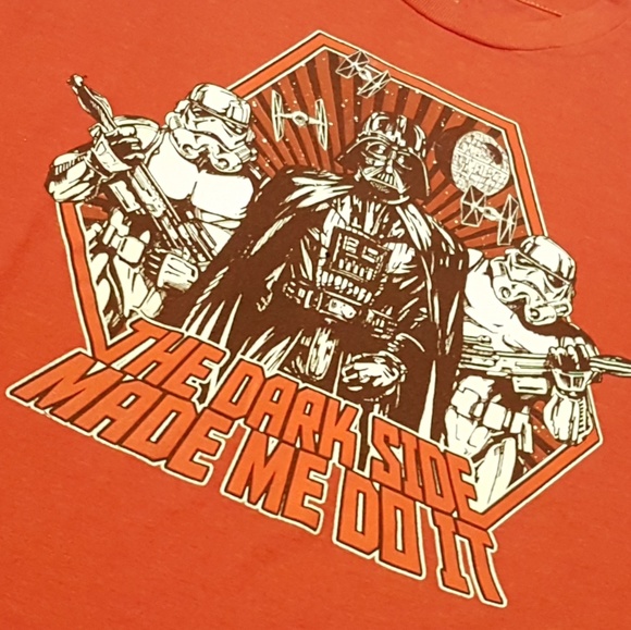🤑 2/$30 🤑 Star Wars Red Graphic T-shirt - Picture 3 of 7